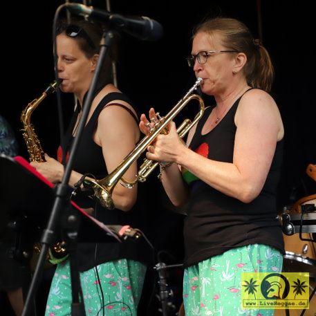 Die Pyjamas (D) This Is Ska Festival - Wasserburg, Rosslau - 23. Juni 2023 (6).JPG